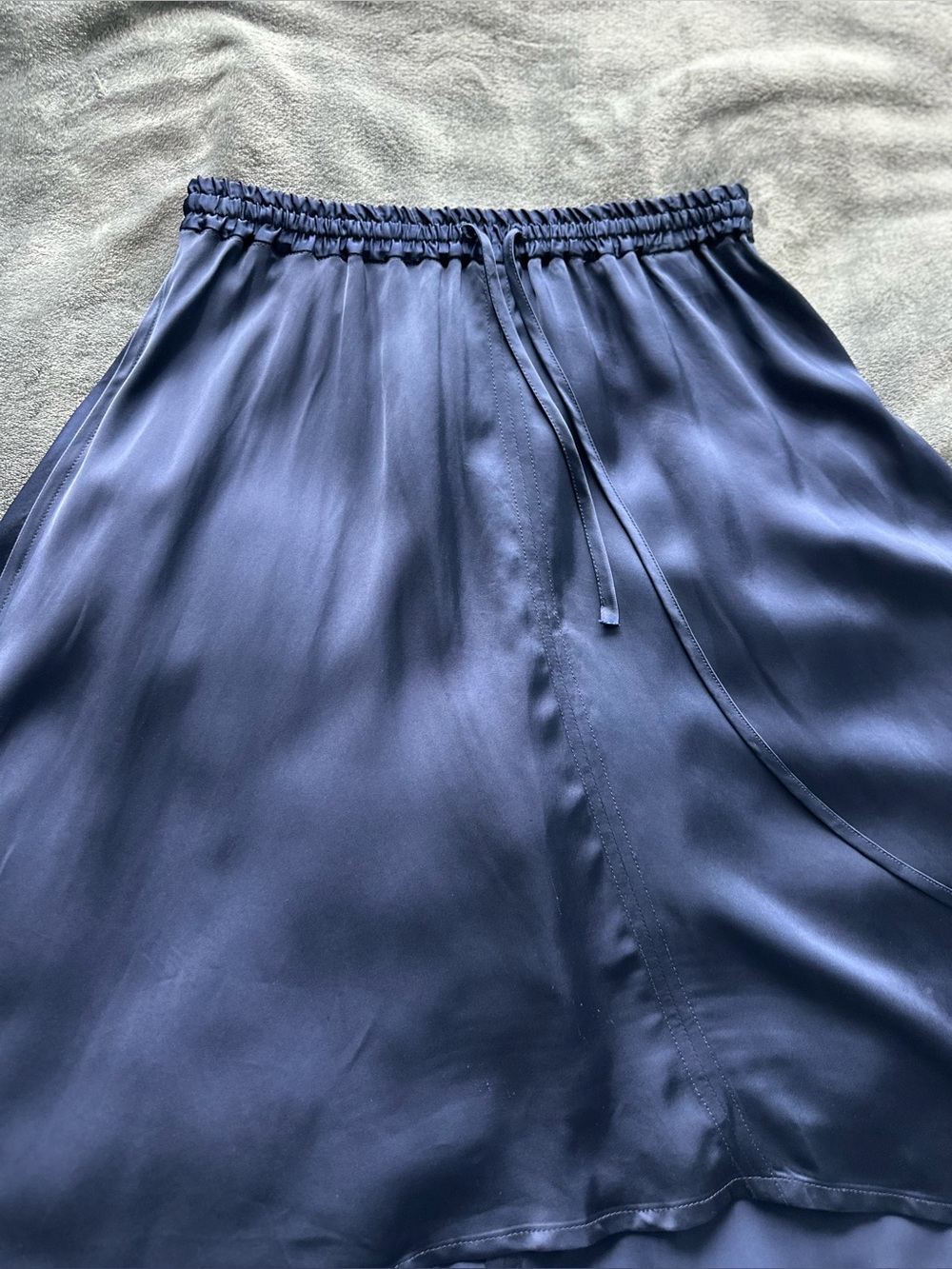 Rogue Navy Satin Asymmetric High Low Skirt IT 40 US 4-6 100% Viscose - Picture 12 of 15